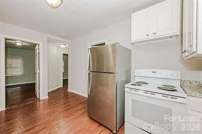 Photo - 3214 Kalynne St