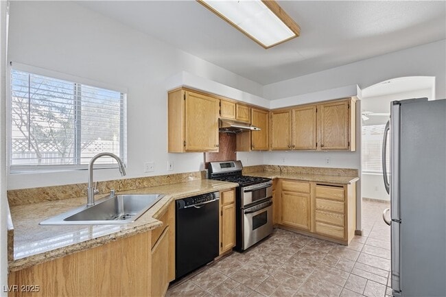 Photo - 8758 Arawana Pl