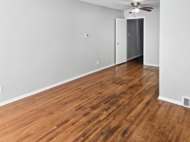 Photo - 3570 Carnes Ave