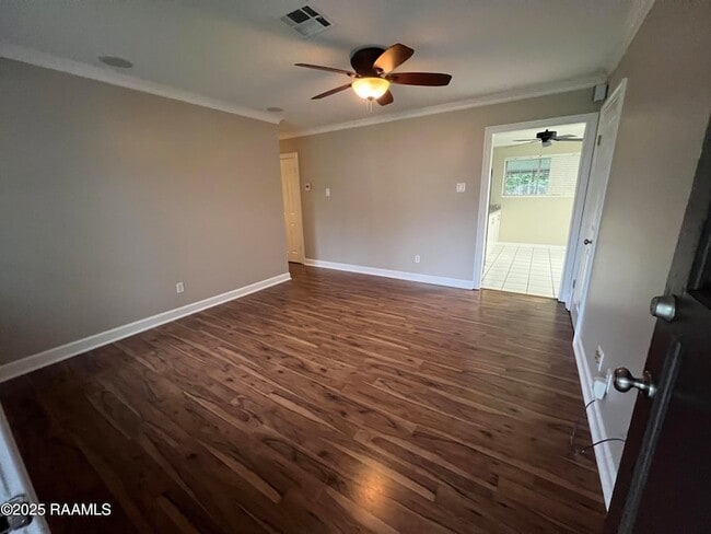 Photo - 104 Sorority Dr