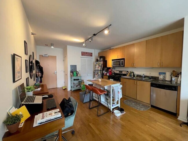 Photo - 611 S Wells St Unit 809