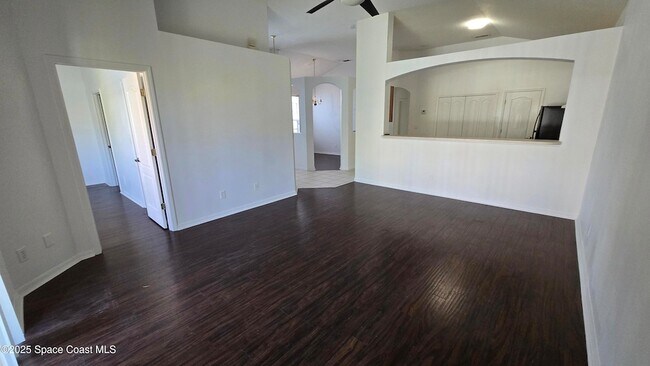 Photo - 3223 Monitor Ln