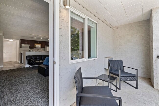 Photo - 30 U.S. 9W-SI ID1466753P Unit SI ID1466753P