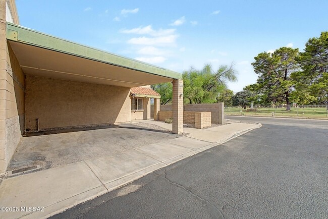 Photo - 1316 E Zulema Loop