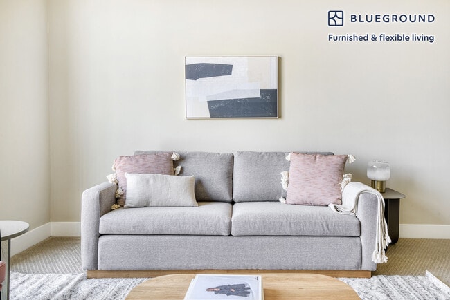 Photo - 3003 Olin Ave Unit FL4-ID845