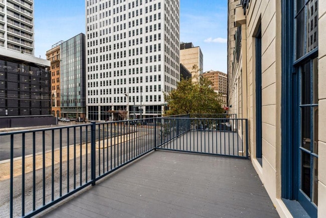 Photo - 310 N Rampart St Unit ID1267141P