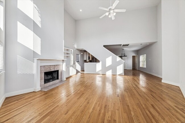 Photo - 9710 Riddlewood Ln