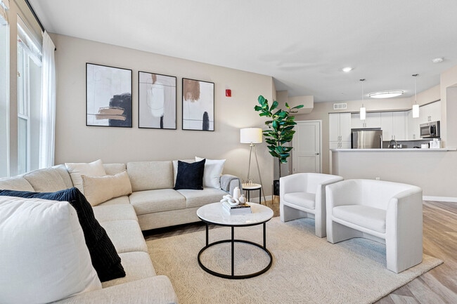 Photo - 375 Harbour Cove Dr Unit SI FL4-ID1228253P