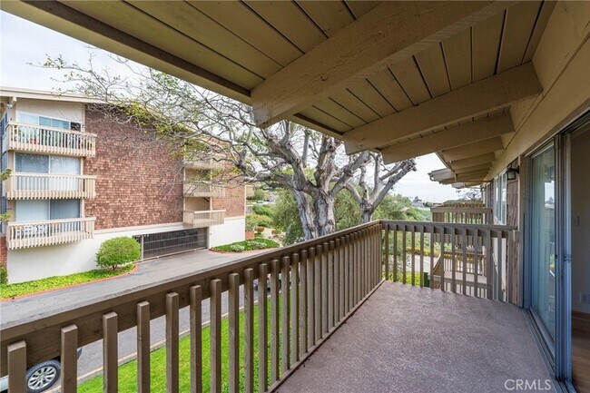 Photo - 6542 Ocean Crest Dr Unit B312