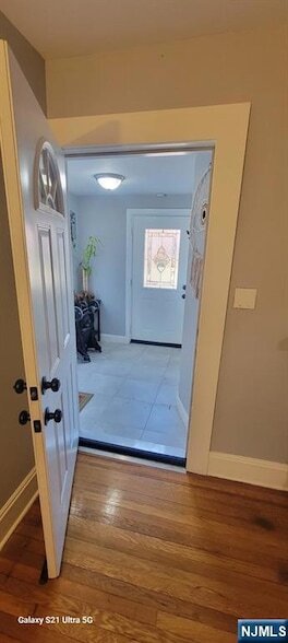 Photo - 115 River Rd