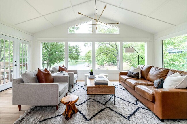 Building Photo - 38 Swanage Dr Unit ID1312102P