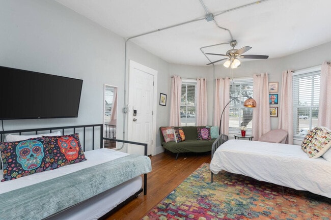 Photo - 304 Power St Unit ID1268426P