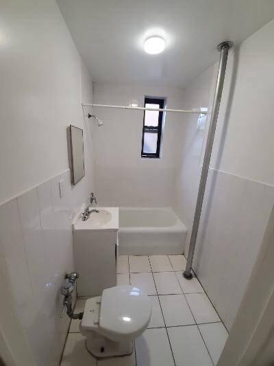 Photo - 41-30 43rd St