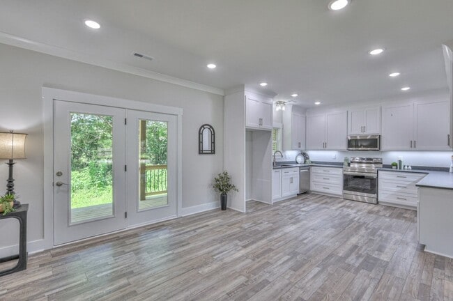 Photo - 3931 Taylors Store Rd