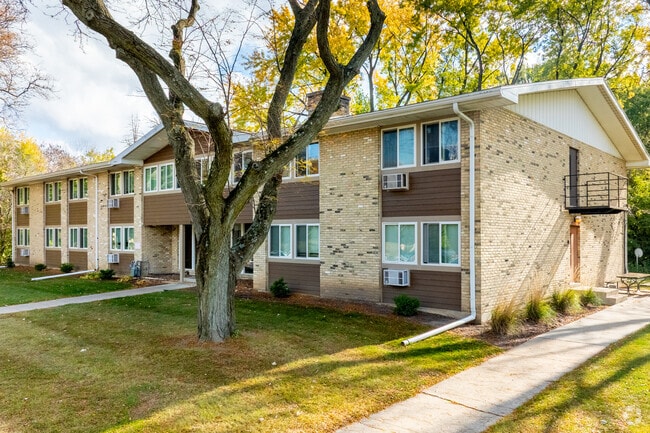 Photo - LIBERTY VALLEY APARTMENTS