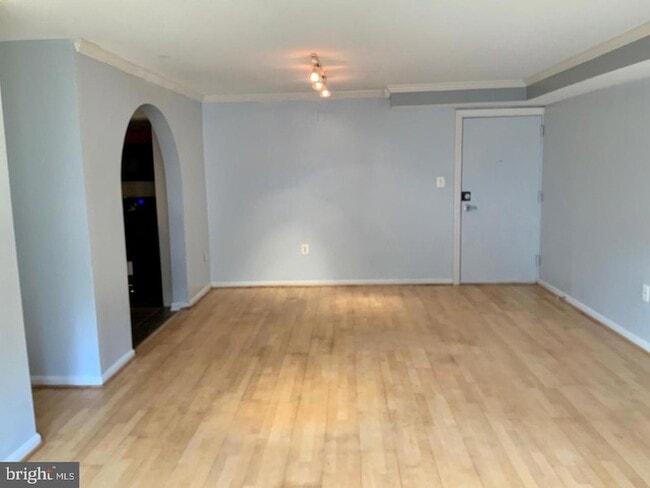 Photo - 3109 Naylor Rd SE