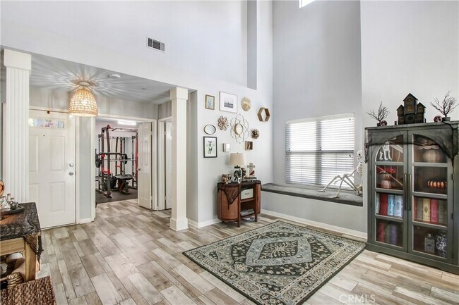 Photo - 201 Chandler W