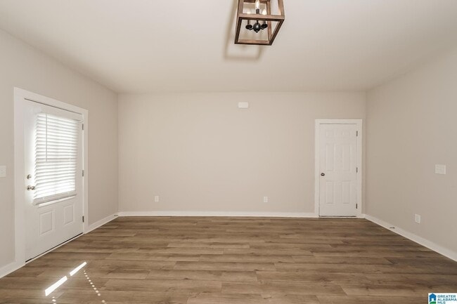 Photo - 142 Kings Wy