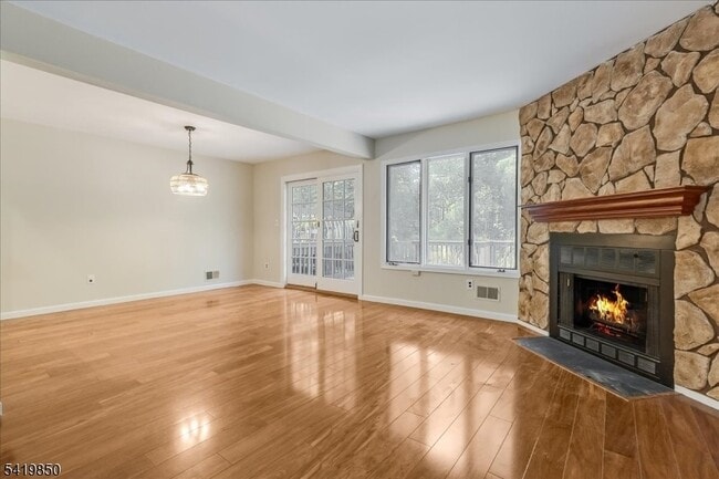 Photo - 83 Patriots Rd