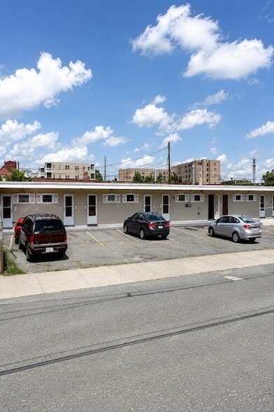 Photo - 4 Mill St Unit 9