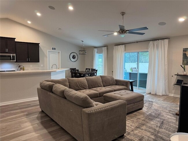 Photo - 244 Whispering Oaks Way