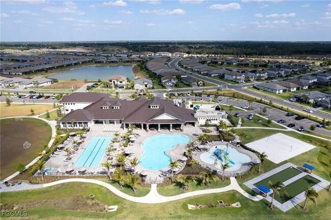 Building Photo - 14275 Pine Lodge Ln