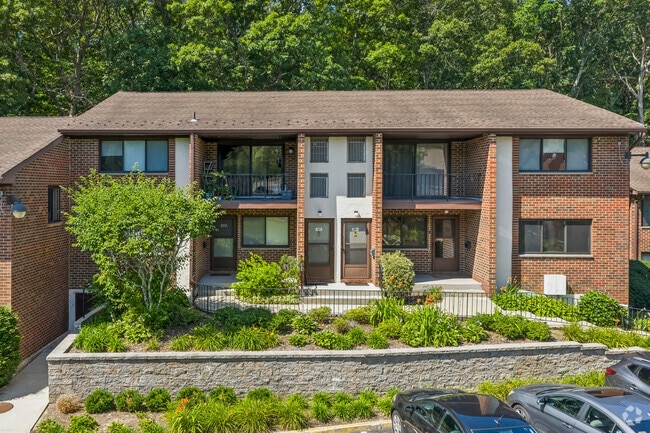 Photo - Willow Lake Apartments