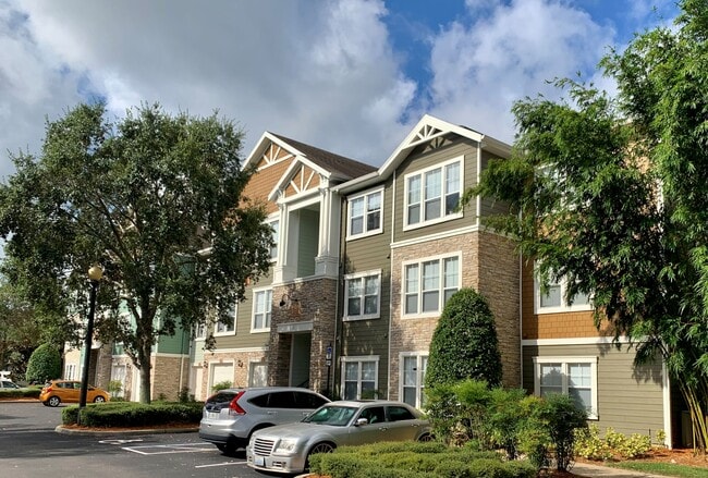 Sophisticated Modern Apartments - Coventry Park Apartments