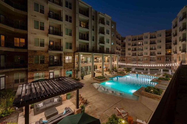 Building Photo - Elan Med Center