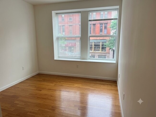 Photo - 265 Essex St Unit 1A