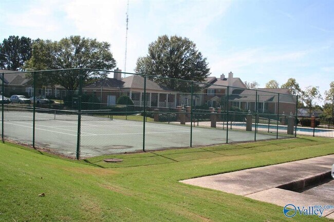 Photo - 21938 Williamsburg Dr