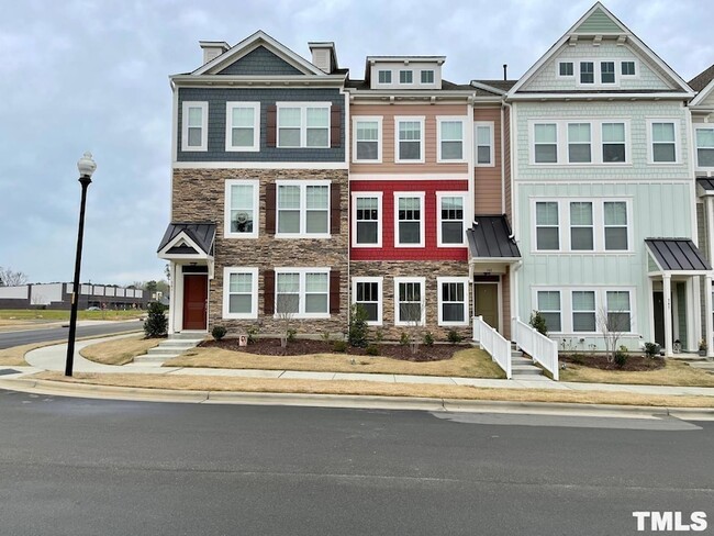 Building Photo - 343 Great Northern Sta