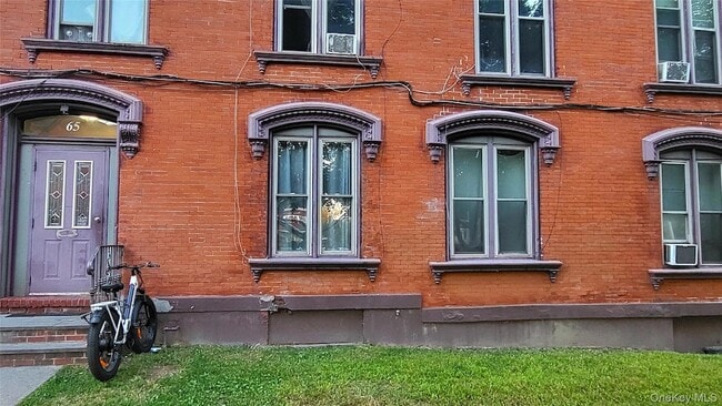 Photo - 65 S Hamilton St