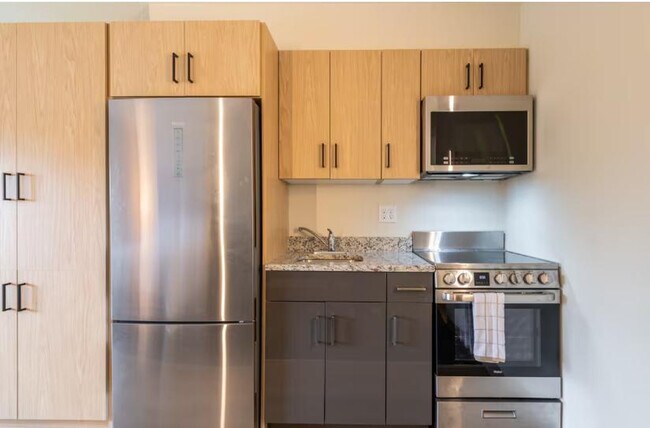 Photo - 865 Donald Lynch Blvd Unit SI ID1039510P