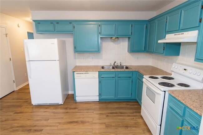 Photo - 4107 Primrose Dr Unit A