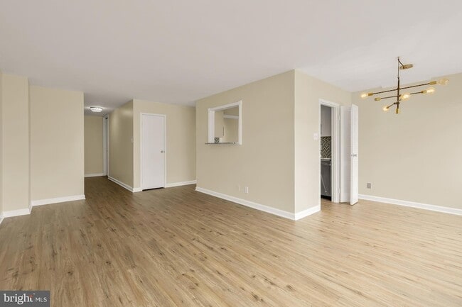 Photo - 2401 H St NW Unit 904