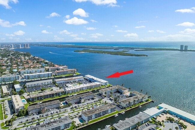 Photo - 100 Shore Ct Unit 105