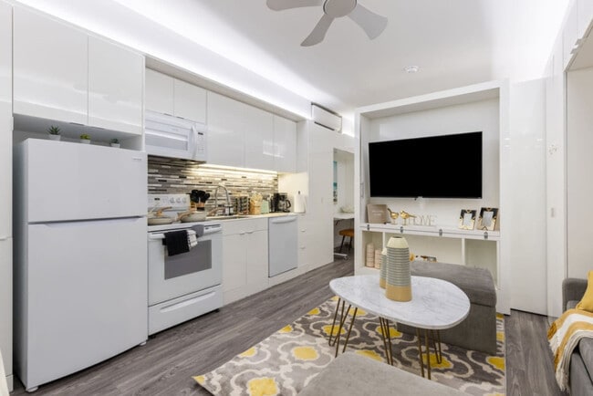 Photo - 12607 Larchmere Blvd Unit ID1335752P