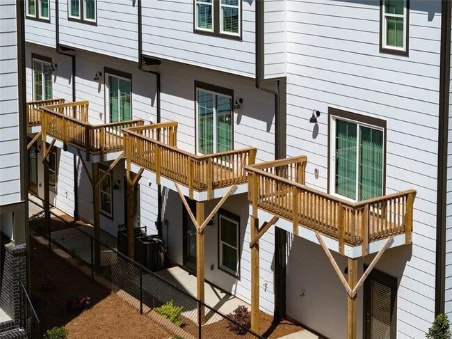 Photo - 3960 Redan Rd