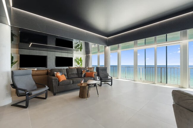 Photo - 8743 Thomas Dr Unit FL15-ID1354912P