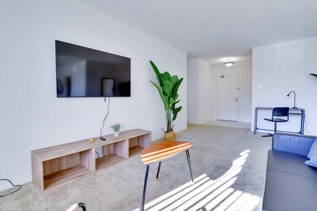 Photo - 1600 S Eads St Unit FL2-ID1022555P