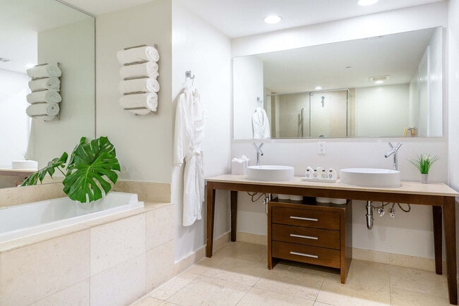 Photo - 485 Brickell Ave Unit ID1388043P