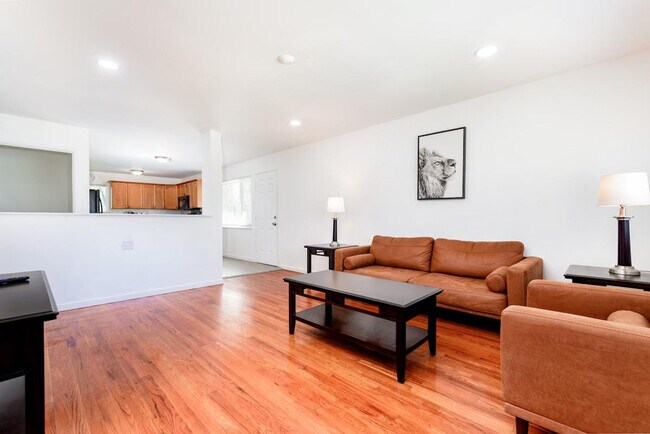 Photo - 620 St Bernard Dr Unit SI ID1472882P