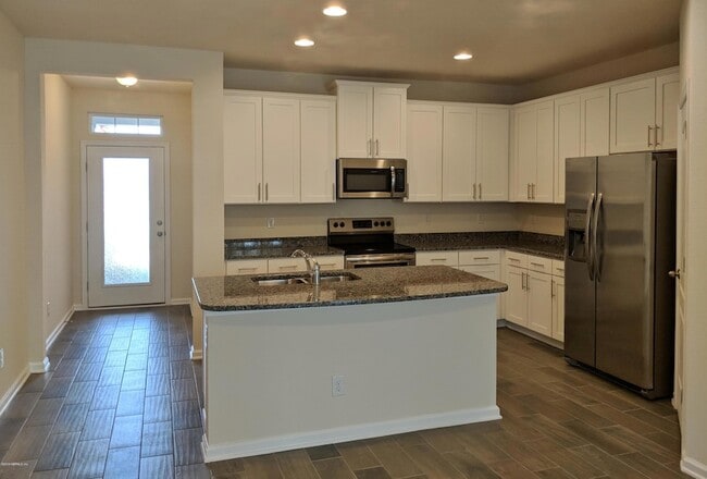 Photo - 221 Servia Dr