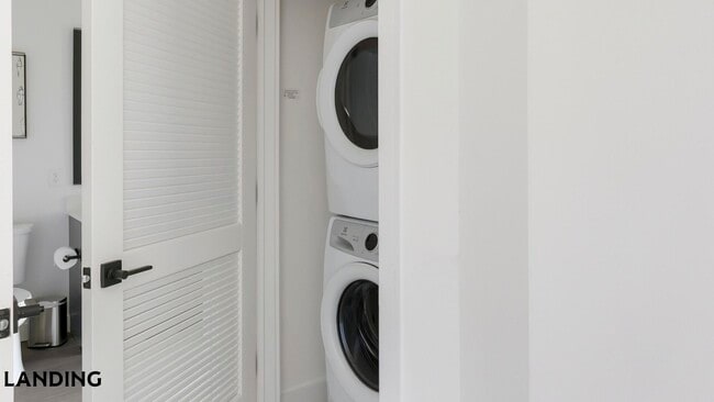 Photo - 1007 S Mint St Unit 705