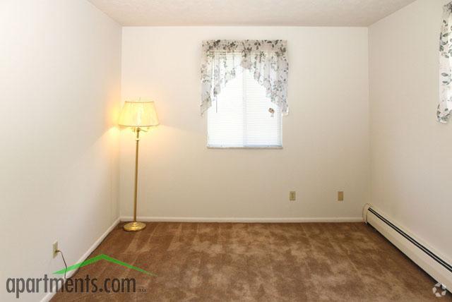 Bedroom - Delshire Apartments