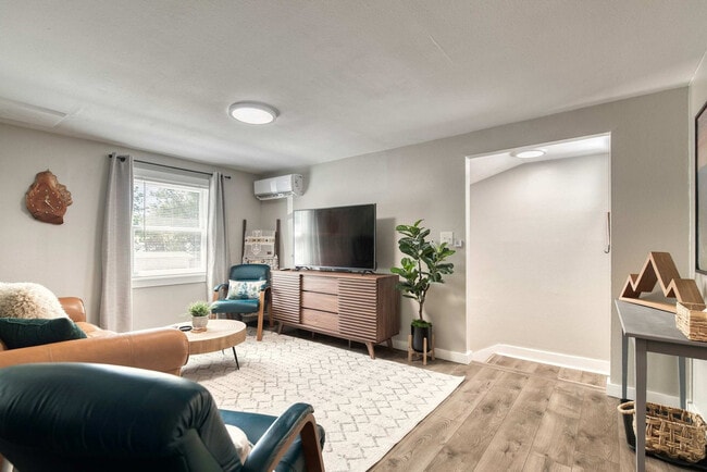 Photo - 2818 Rose Hill St Unit ID1324060P