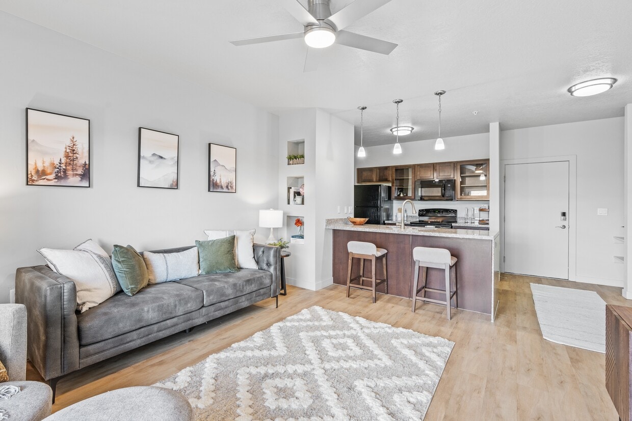 Floor Plan - Maple