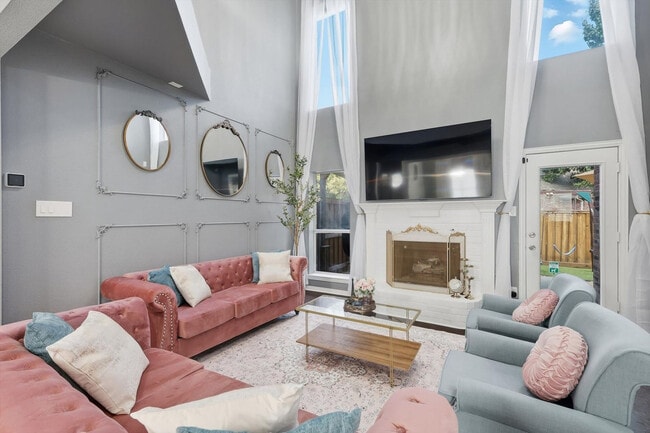 Photo - 537 Purdue Dr Unit ID1320744P