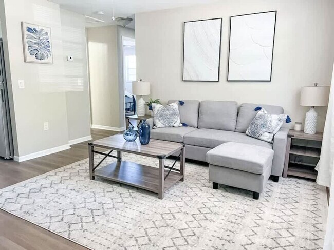 Photo - 38548 Naomi Ave Unit ID1234476P